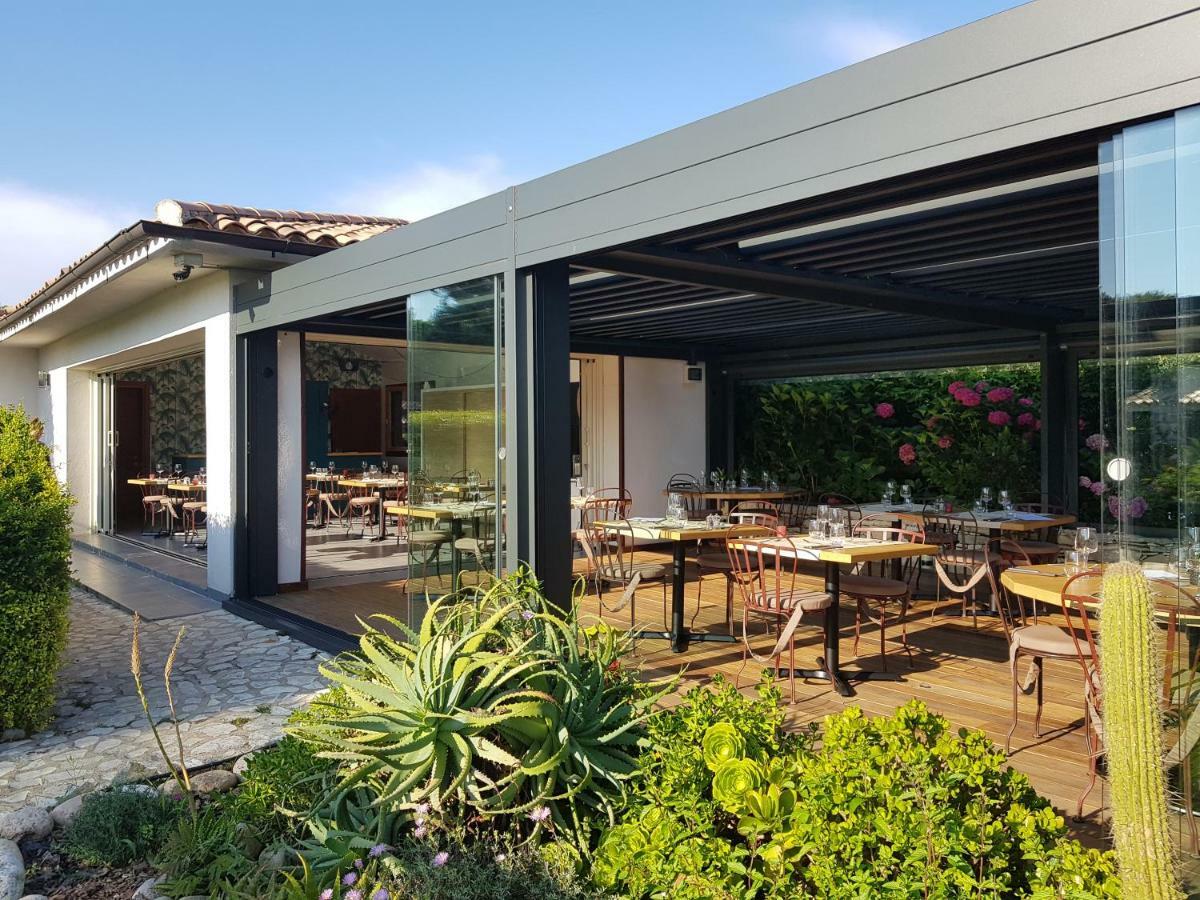 Poisson Rouge Hotel Bonifacio  Exterior photo